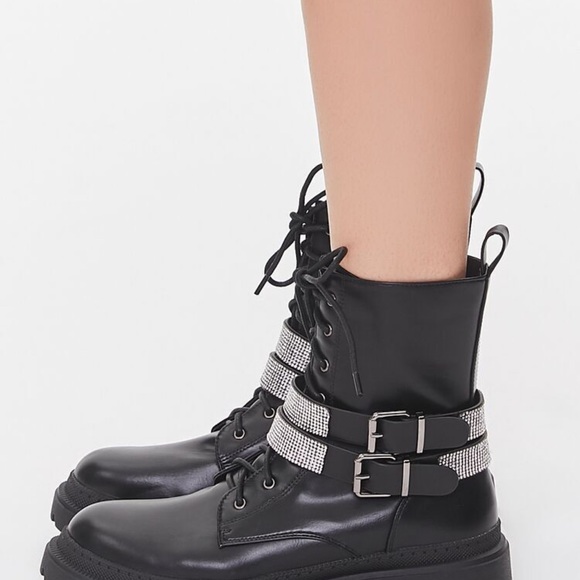 combat booties forever 21 - Picture 3 of 4